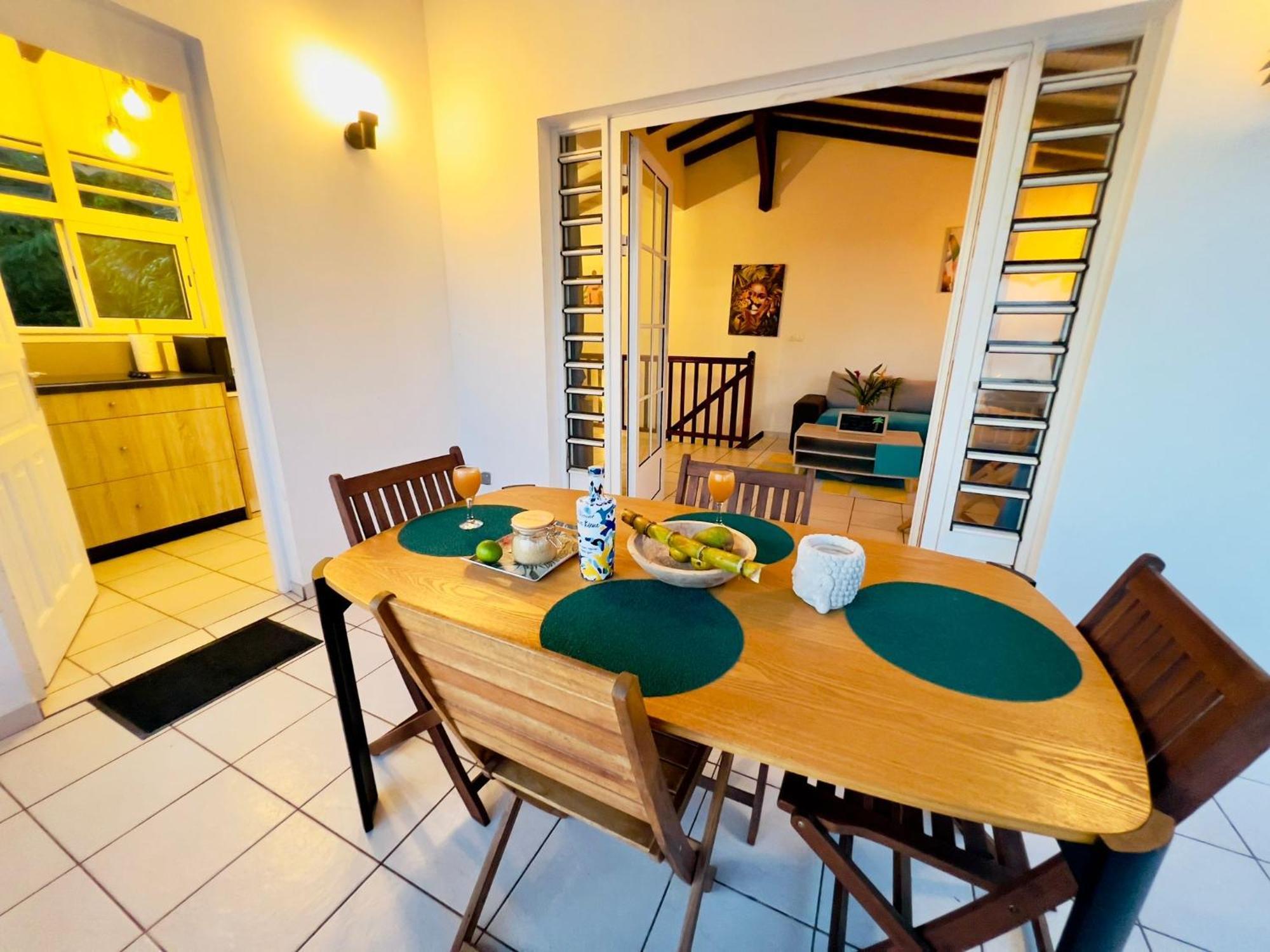 Villa Iguana, Duplex Paisible, Vue Magnifique Mer Et Rocher Du Diamant, Piscine Sainte-Luce Exteriör bild